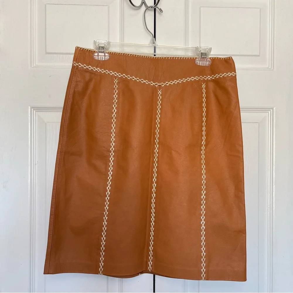 Vintage GAP Leather Skirt - Picture 3 of 9